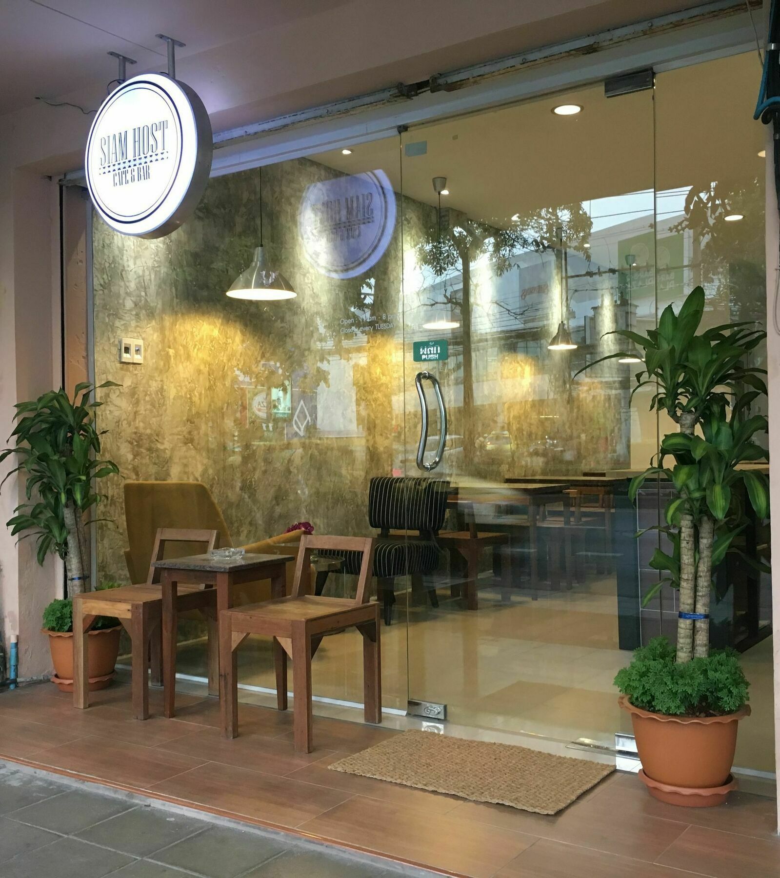 Siam Host Ratchada - Mrt Ladprao Hostel Bangkok Exterior photo
